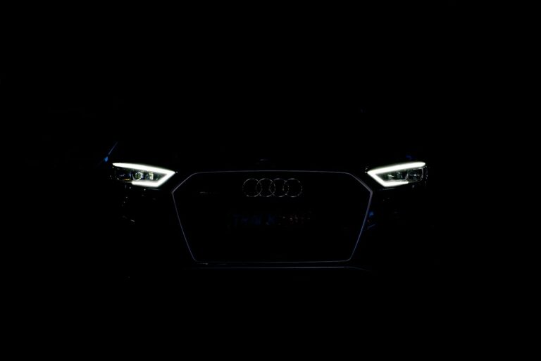 Prześwietlamy nowe Audi A4 35 TFSI - Pełne elegancji i osiągów